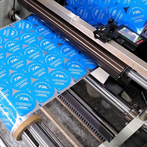 Automatic Cup Lid Die Cutting Machine CC450-S Features Multi-Axis Servo Control 450 Strokes / Min