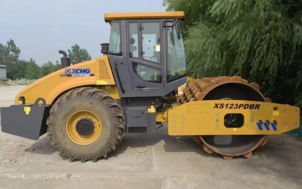 Second Hand XS123PDBR XCMG Road Roller 12T with 93kw Power Engine