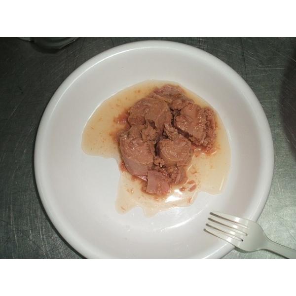 Bonito Variety Dolphin Safe Canned Tuna Chunks In Water Classical Salty Taste