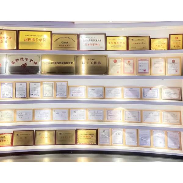 Land Measurement SOUTH GALAXY G1 RTK GPS Receiver  GNSS RTK Base And Rover