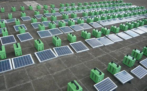 2012 newest Portable solar power generators with practical solar power systems