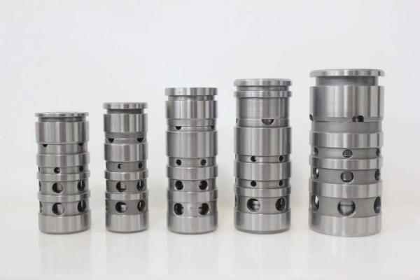 Durable Hydraulic Breaker Parts Main Valve For Excavator Spares SOOSAN SB151 Furukawa