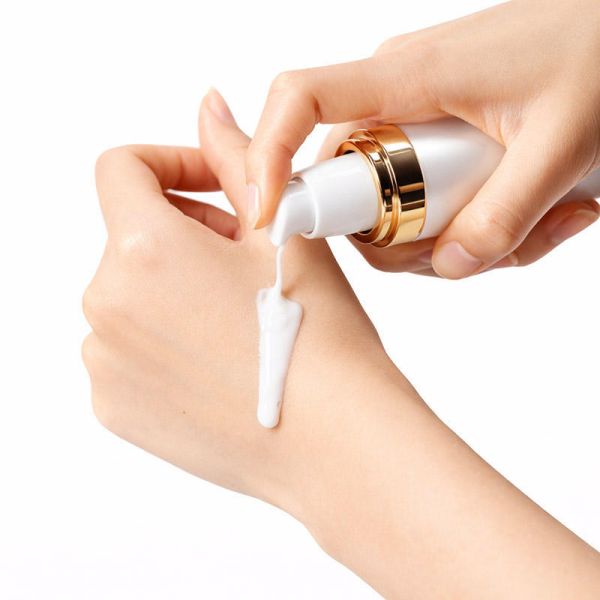 OEM ODM customized formula anti wrinkle repair lotion whitening anti-aging repair lotion essence facial care