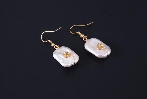 New Natural Baroque Pearl Stud Earrings Hand made Metallic Twist Braided Design Pearl Natural Baroque Pearl Earring