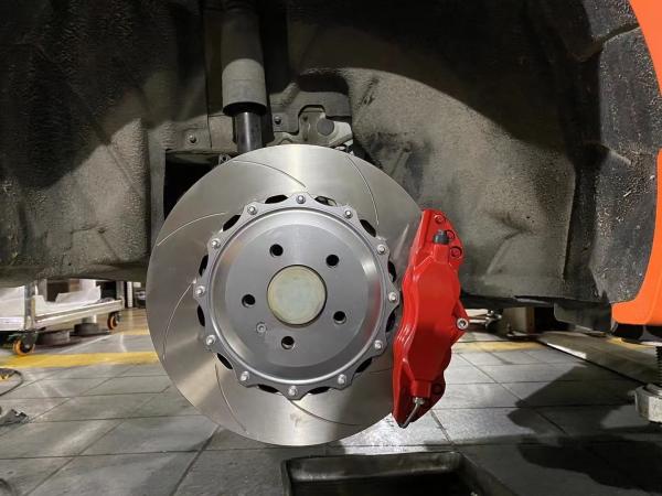 Compasso de calibre de alumínio traseiro duplo do freio traseiro do compasso de calibre 355x28mm dos potenciômetros de Audi A5 4