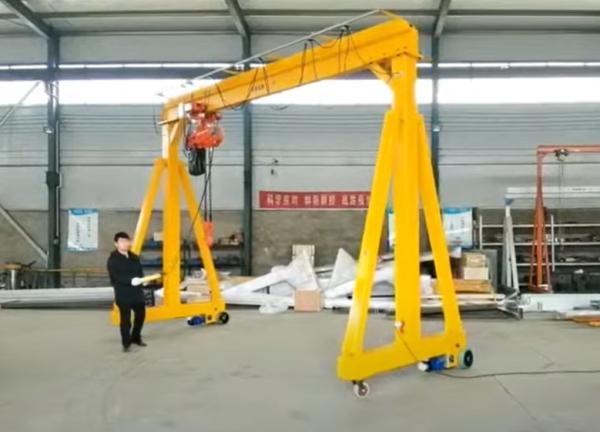 SGS 1t~20t Portable Gantry Crane Electric Or Manual Travel Easy To Install