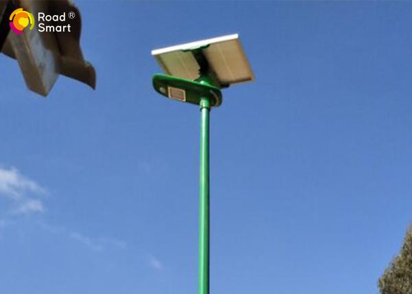 Outdoor  Integrated Solar Street Light  With Lithium Battery Backup 3 - 5 Rainy Days