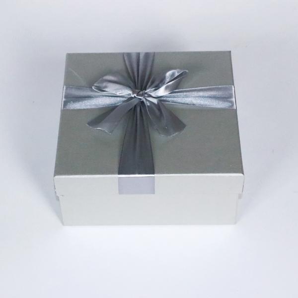 Boîte faite sur commande à sucrerie de Lucky Sky Wedding Creative Design avec le ruban