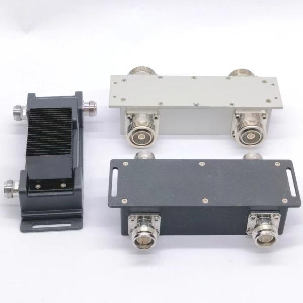 Гибридный комбайн Гибридный соединитель 2 в 2 из 617-3800МГц 4.3-10-F для внутреннего / наружного IP65