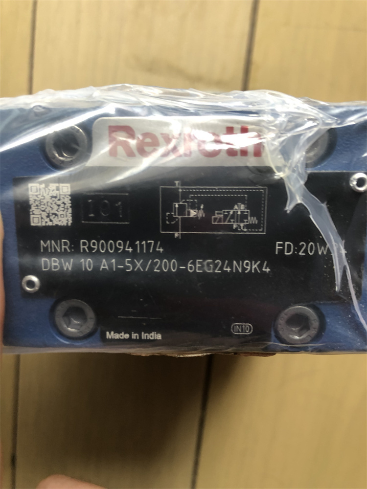 R900770685  DBW10A1-5X/350-6EG24N9K4 German made Rexroth electromagnetic relief valve