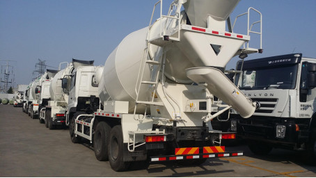 8 Cbm Concrete Mixer Truck 340 Hp 6×4 Drive Mode For Transport Concrete