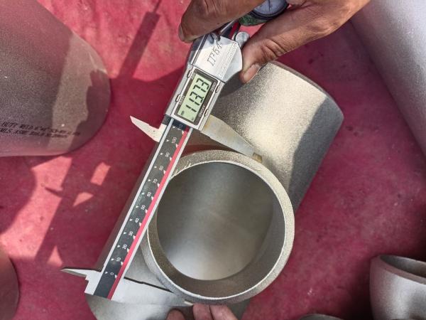 Butt Welding Pipe Fittings Hot Sale High Quality B366 WPNIC11 Nickel Alloy Equal Tee 1 STD