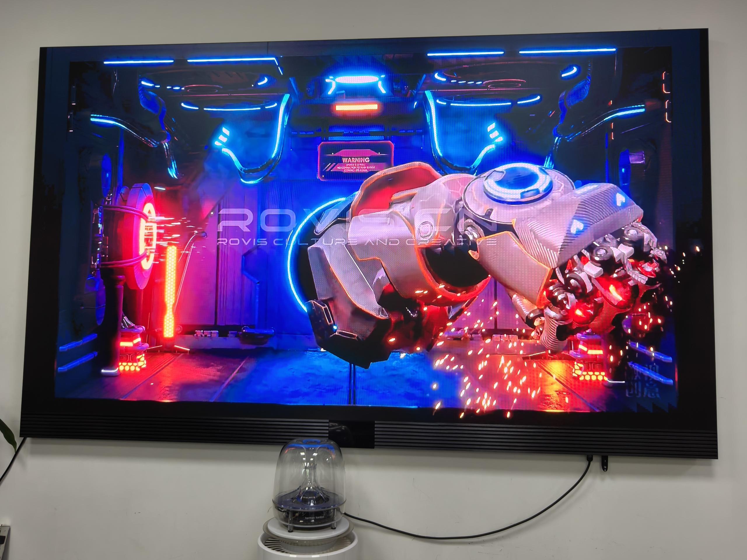 COB Indoor LED Video Wall with 160° Viewing Angle Micron-level Distance and Matt COB Surface for High Resolution Display