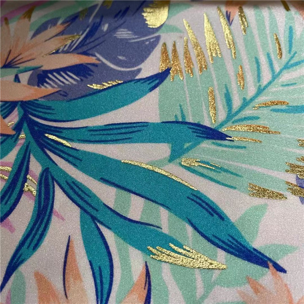 Soft Scuba 200gsm Sports Clothing Fabric 75D 40D 160cm Foiled