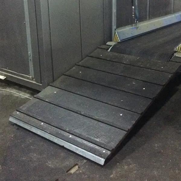 Anti Static Rubber Horse Trailer Mats Customized Color For Van And Truck Deck