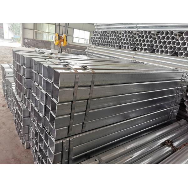 Безопасность дорожного движения Долговечность Время ограждения 4x4 Зацинкованные квадратные трубы Металлический забор пост