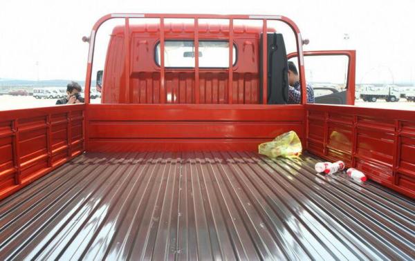DONGFENG 1995KG Payload Used Commercial Trucks 5995×2090×2270mm Overall Dimension
