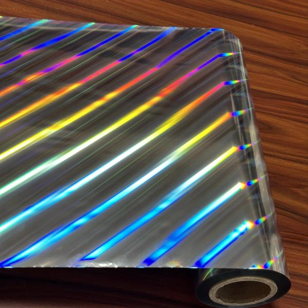 Película de laminación holográfica metalizada BOPP / PET Pillar Of Light para impresión de embalaje