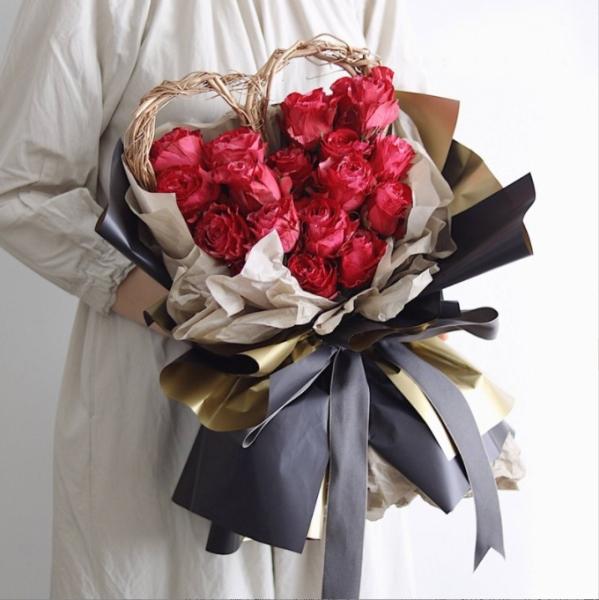 Waterproof Gold Paper Plastic Flower Packaging Paper Dual-Color Film for Valentine's Day Bouquet Gift Packaging Materials