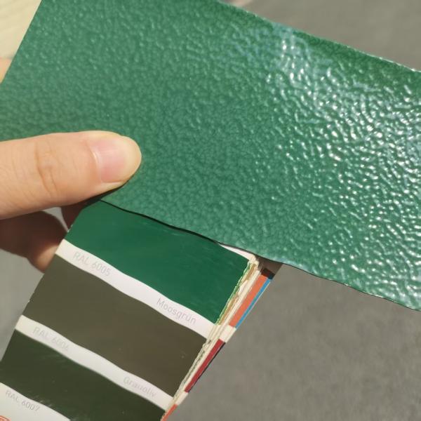 Peinture en poudre époxy polyester vert super durable pour extérieur 8-10 ans, ton marteau RAL6005, pour poteaux de la poste