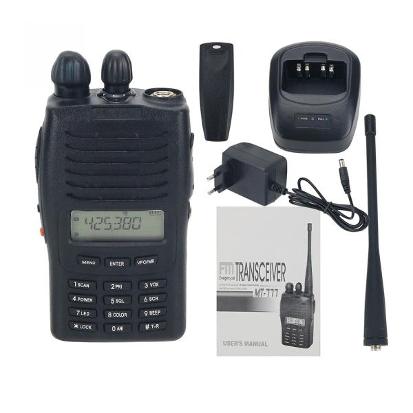 1.2KG Motorola UHF VHF Radio Lightweight and Powerful for Business