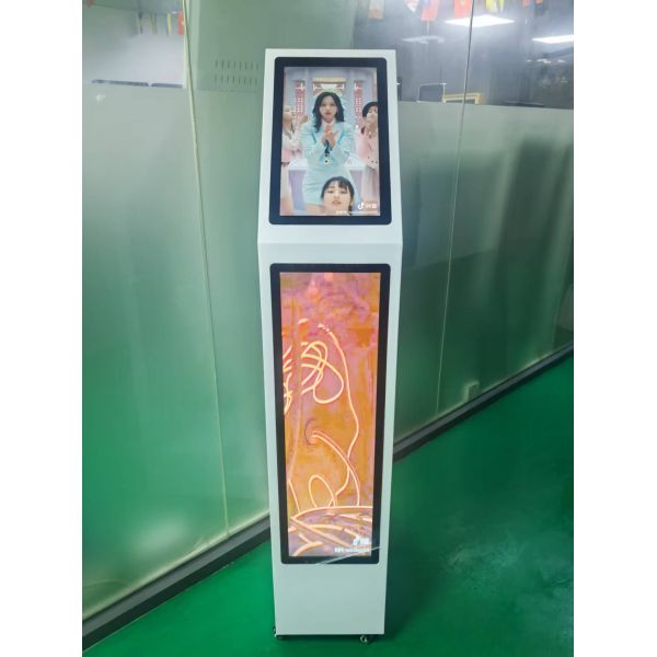15.6+28.6-Inch Strip Screen LCD Digital Signage Touch Display 24-Hour Ultra Long Battery Power Supply for Wayfinding Animation