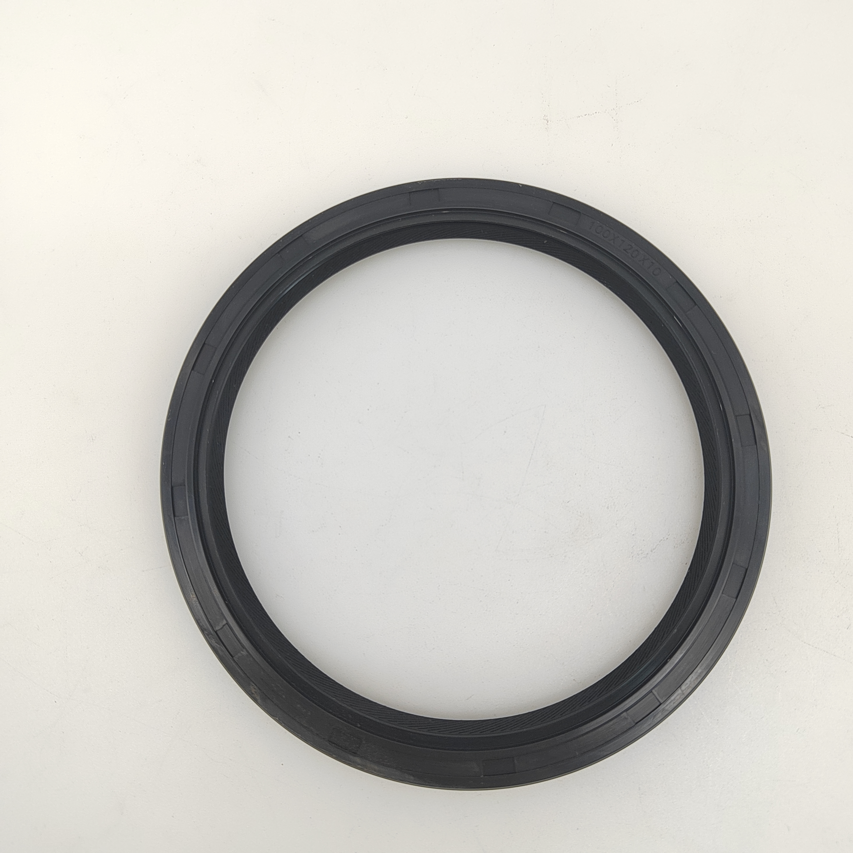 4352327 Oil Filter for Corolla 09-13 Matrix 09-13 Prius 10-15 CT200h 11-14 1.8L