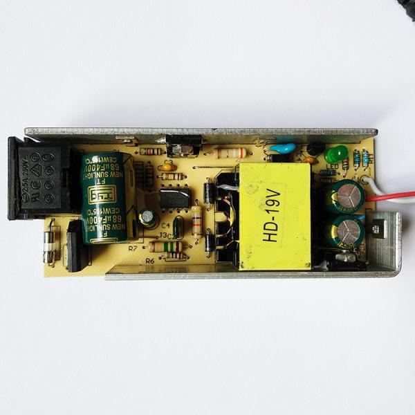19V 3.42A 65W Laptop Power Supply Adapter , 50 - 60Hz Input Frequency DELL Laptop Charger