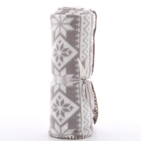 Snowflake Fleece Travel Pillow Fade Resistant Polyester Fleece Blanket Set