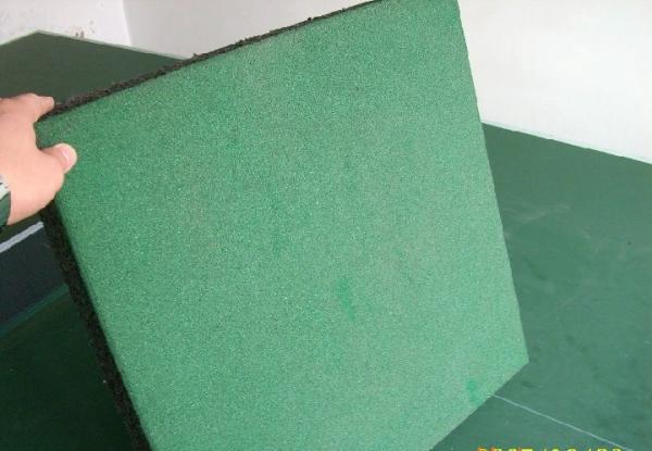 Lightweight Indoor Gym Floor Mats Green Gym Rubber Flooring Tiles 1000mm*1000mm