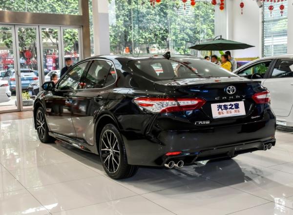 Veículos Usados do Terceiro Mundo Fornecedores Verificados Oferecem Toyota Camry Hybrid Sedan com Direção Esquerda