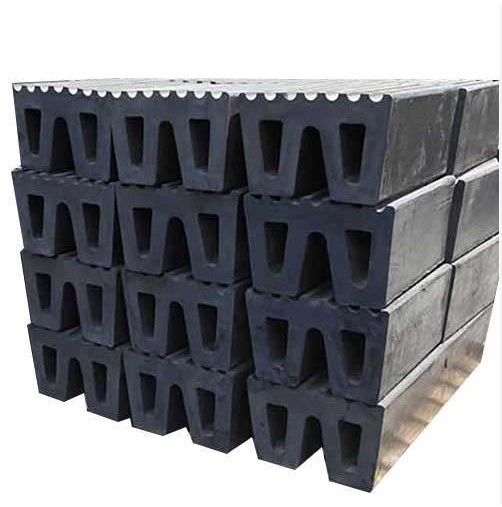 Black Rubber Fender in Customized Size the Ideal Solution for Heavy-Duty Applications