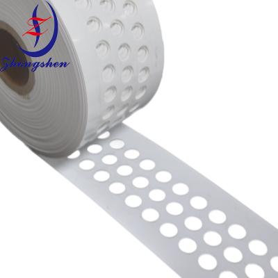 Ceinture de convoyeur d'œufs perforée de 10 cm résistante à l'usure pour les systèmes de couche de volaille