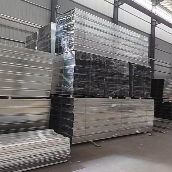 Hot Dip Galvanized Wireway Cable Tray Screws Installation 2m-6m Indoor Outdoor