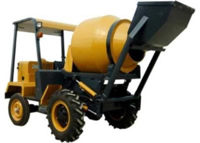 Mobile 4x2 Self Loading Concrete Mixer 680L Drum 200L Concrete Mixture Machine