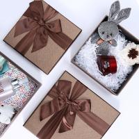 Logo personnalisé Carton rigide bijoux cosmétiques de luxe papier chocolat emballage boîte cadeau