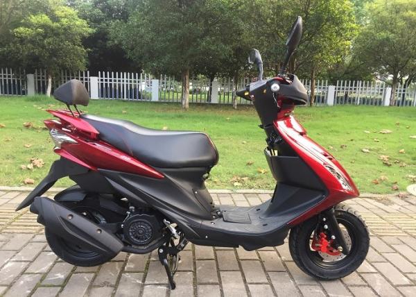 High Max Speed 4 Stroke Gas Scooter 130 Mm Ground Clearance Long Life