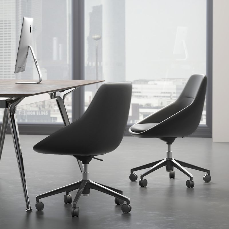 Leaf Shape Leather Conference Chair ISO45001 Height Adjustable Office Chair