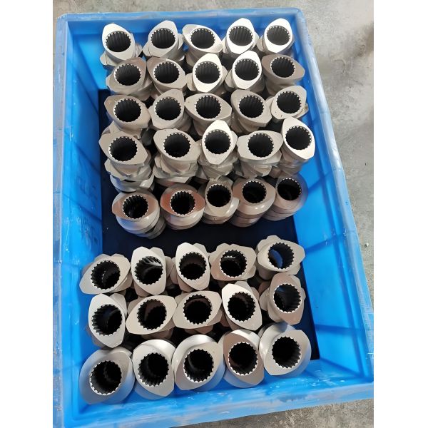Twin-screw extruder accessories