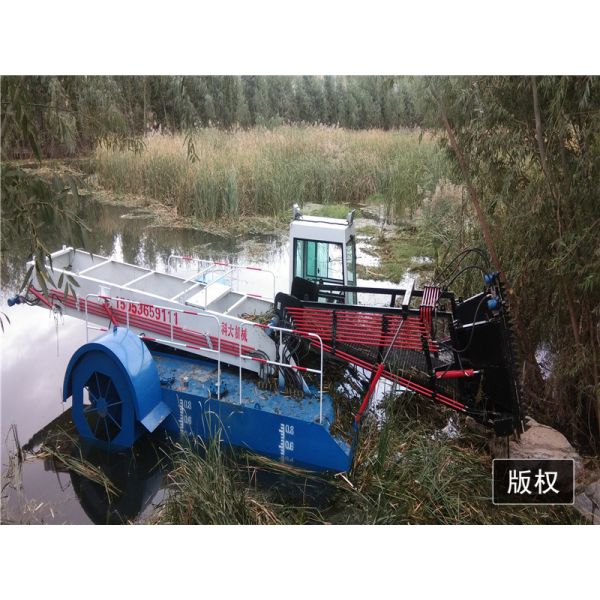 40 Inch Draught Amphibious Dredger 6.5m Dredging Depth Crawler Type