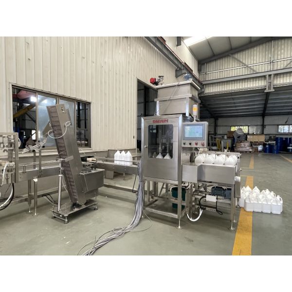 1L-4L Jerrycan Pail Can Tin Fully Automatic 4 Nozzles Mesh Conveyor Chemical Liquid Engine Oil Ex-proof Filling Machine