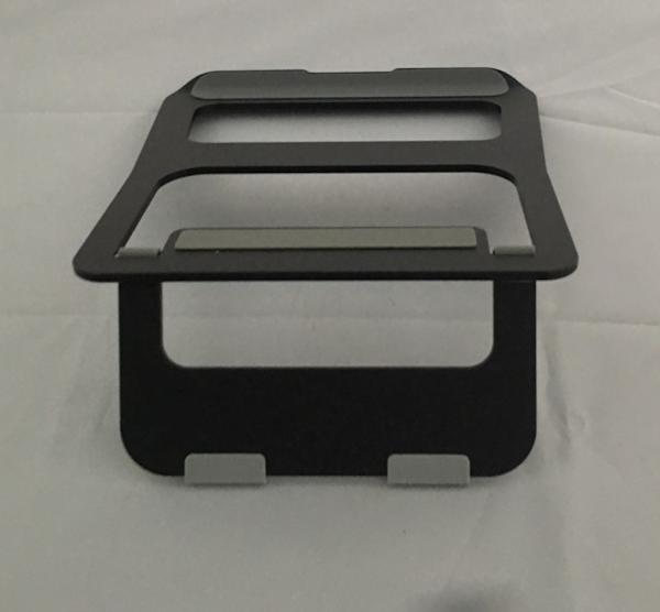 Black 230*210*4mm Macbook Metal Stand Anodizing Aluminum Laptop Tray