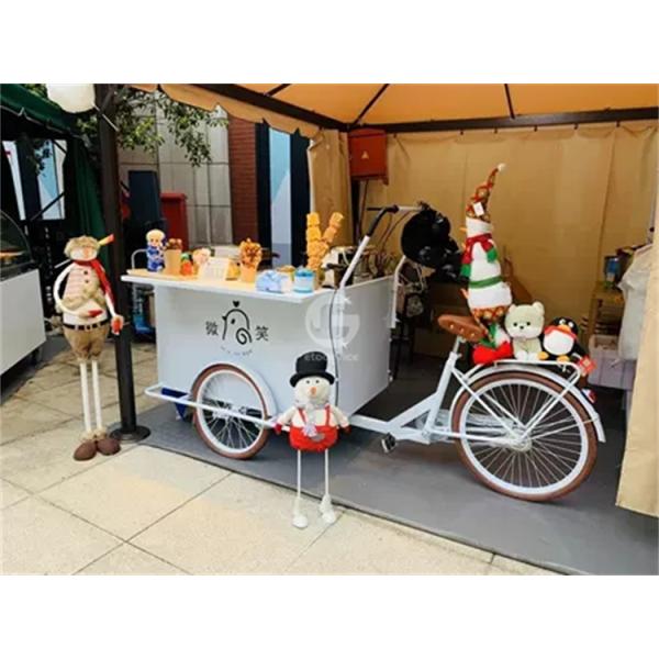 Discover the Secrets of Los Angeles' Tricycle Food Carts Hand Push Operation Mode