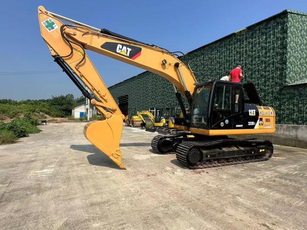 Crawler Used Excavator Machine CAT 320D2 144 HP 107 kW