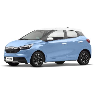 JMEV EV3 Pure Electric à grande vitesse 100 km/h 4 Véhicule électrique à quatre roues 0 km Meilleure voiture d'occasion avec base de roue 2390 mm 2023