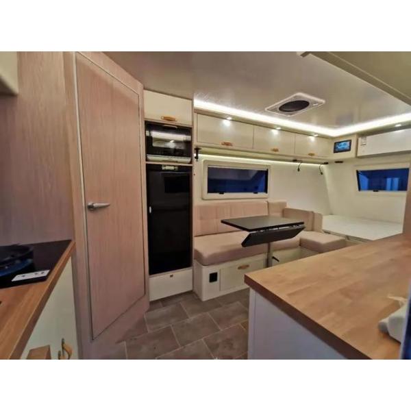 Трейлер туриста инвертора туристов 3000W стеклоткани батареи 600AH рекреационный