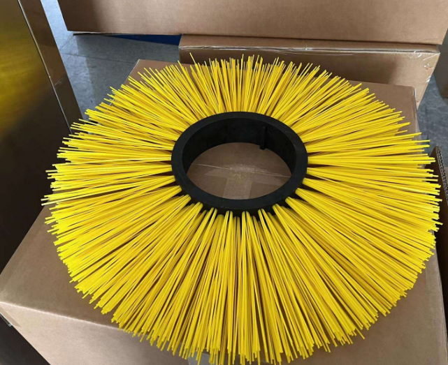 Size 178mm * 600mm or Customized Street and Road cleaning Brush