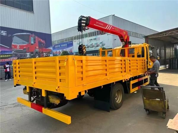 ISUZU NPR KV100 115hp Motor 2 toneladas guindaste caminhão / caminhão montado guindaste hidráulico