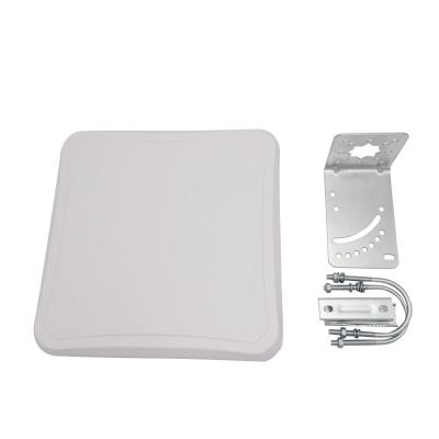 Outdoor Uwb Pcb Antenna Design Flat Panel Antenna 3700-4200MHz 18dBi N Connector 260x260x35mm