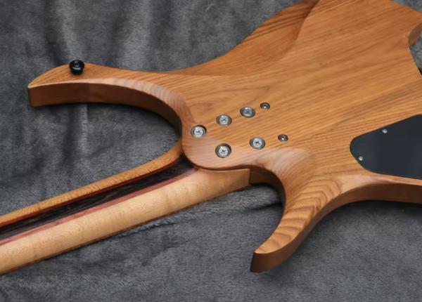 2025 Fanned Frets 7 Strings Headless Electric Guitar